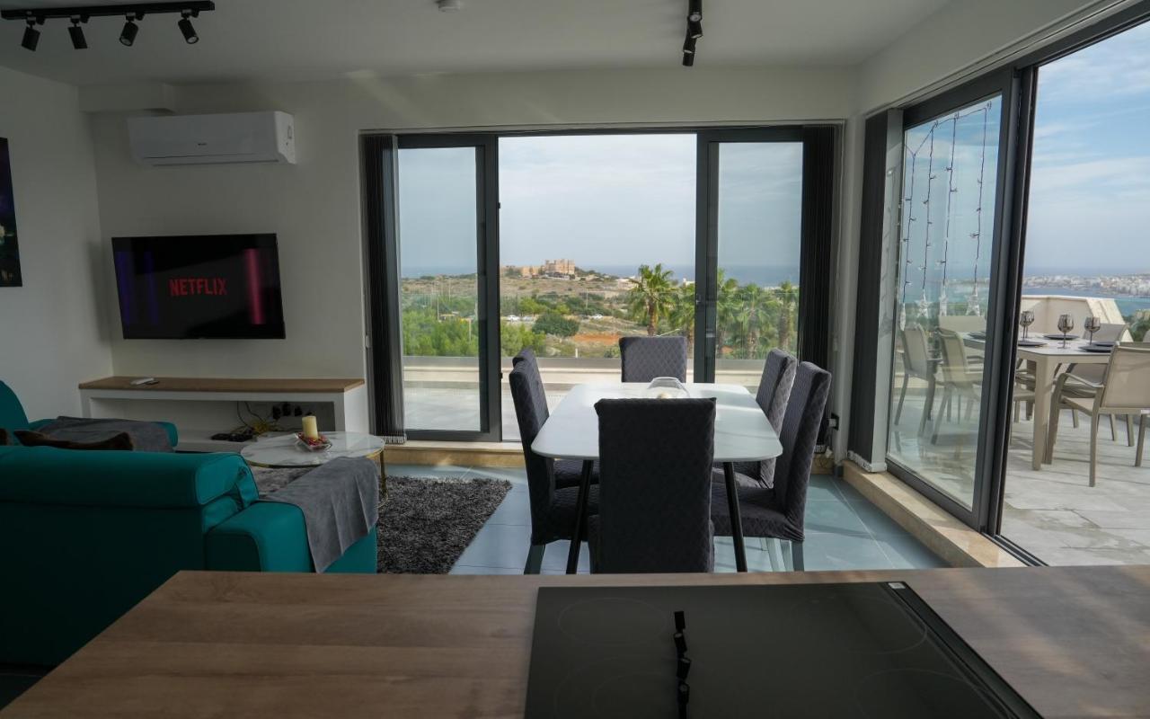 メーリッハLux Sea&Country Views With Poolアパートメント エクステリア 写真